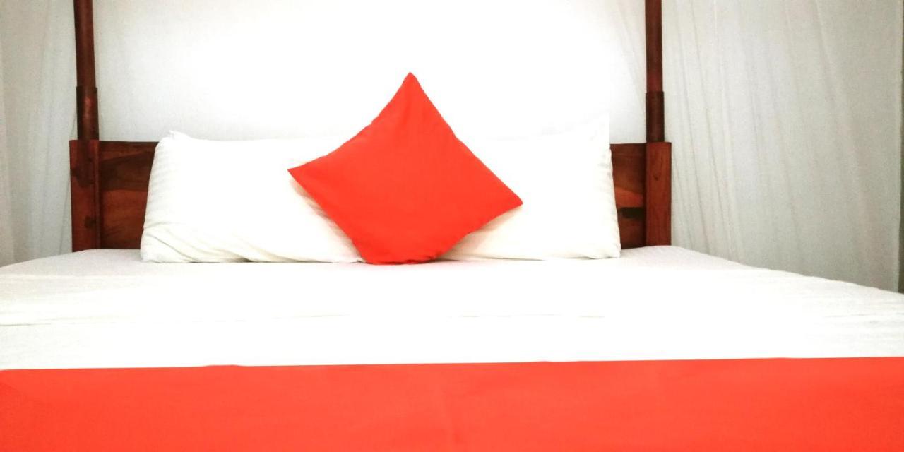 Ocean Voyage Hotel Tangalle Exterior foto